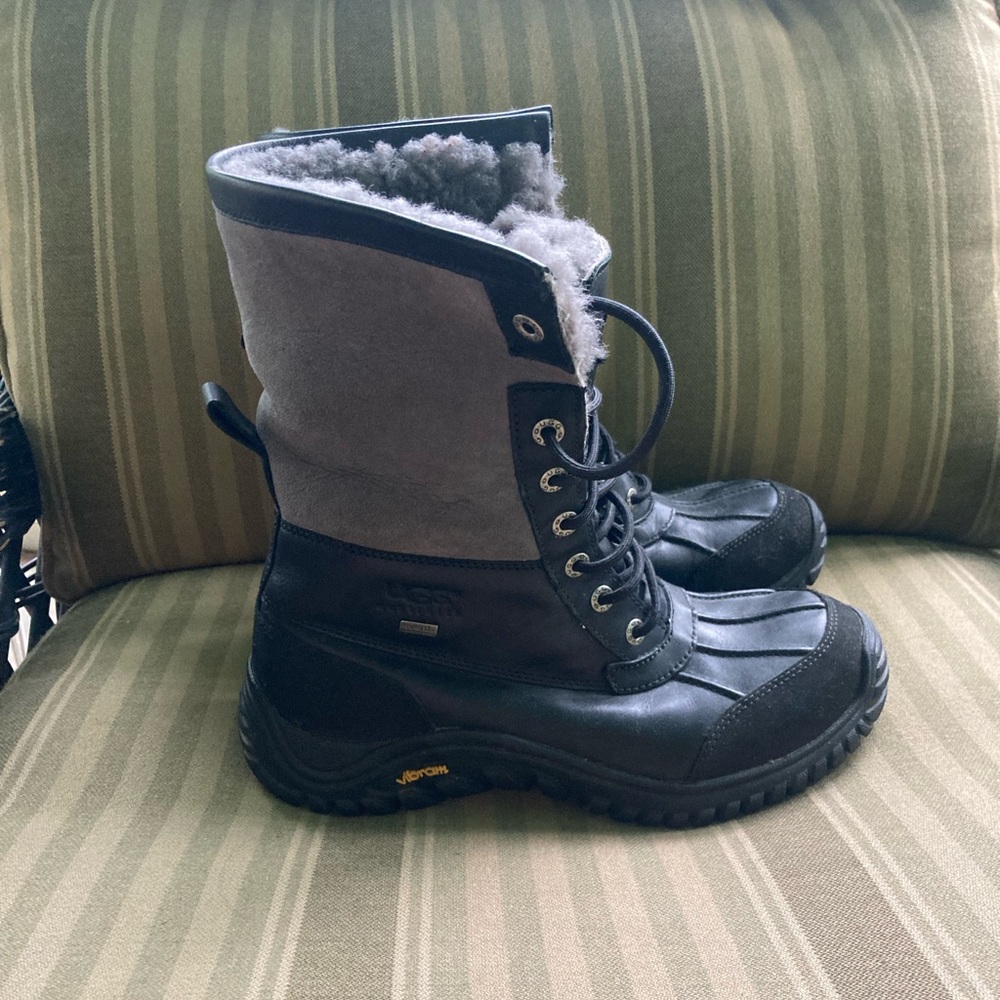 Ugg Adirondack II Boots Women’s Size 10